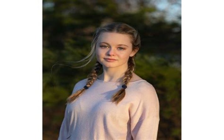 A Glance At Isabella Crovetti