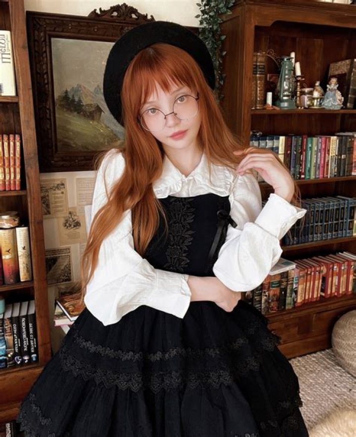 Alisa Bishop - Age, Family, Bio ·