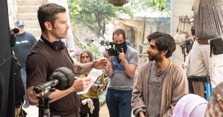 Behind The Scenes With Wife, Height, And Cultural Heritage