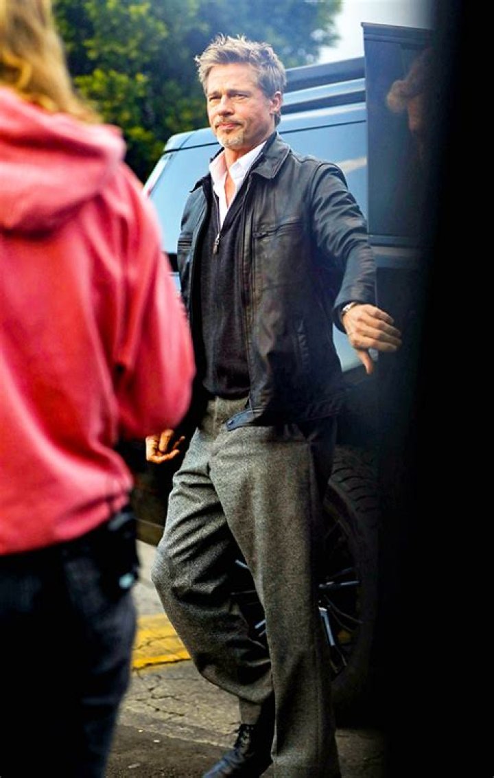 Brad Pitt & George Clooney Film Wolves Movie In Los Angeles: Photos Hollywood Life |