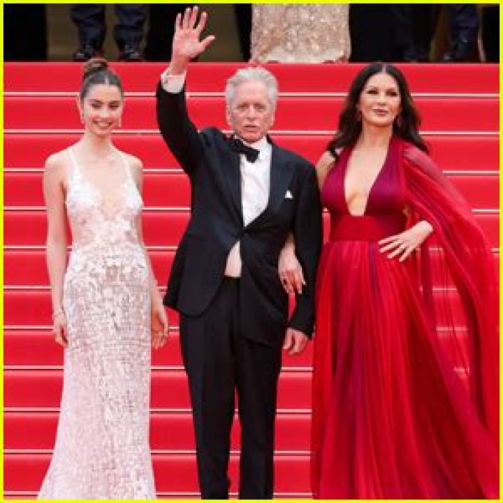 Carys Zeta Douglas - Age, Family, Bio ·