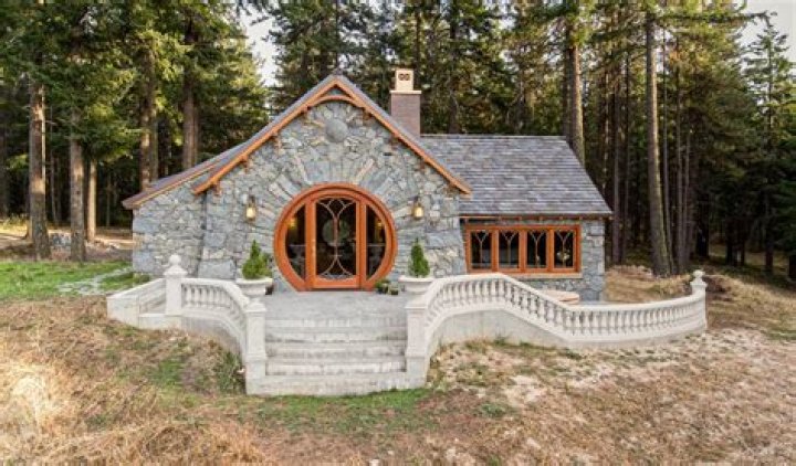 Discover The Enchanting World Of Hazel Moder: Nature's Healing Secrets Revealed