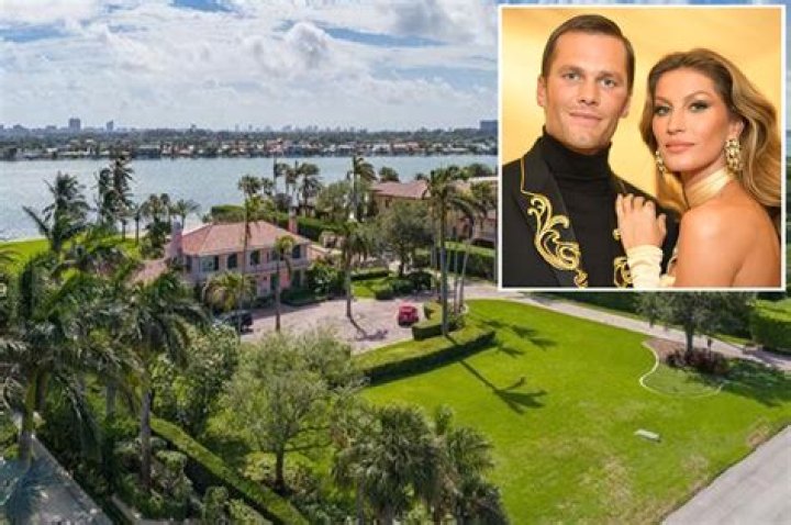 Gisele Bundchen Buys Miami Mansion Across From Tom Brady Hollywood Life |