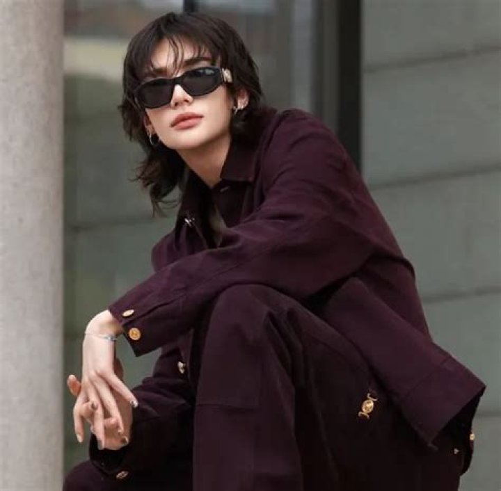 Height, Weight, Net Worth, And Age Revealed!