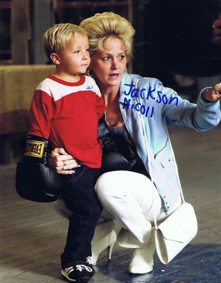 Jackson Nicoll - Age, Family, Bio ·