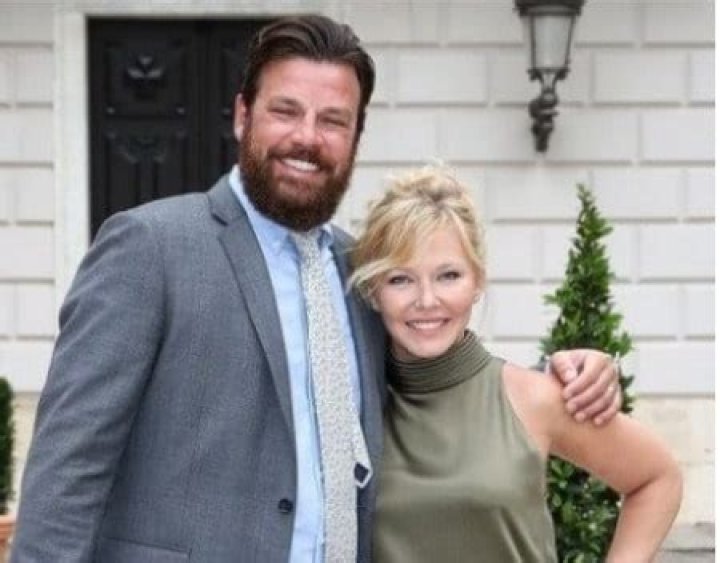 Kelli Giddish Married Husband Lawrence Faulborn in 2015 ·