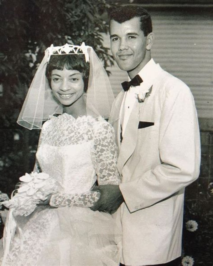 Married Life of Vanessa Williams' Husband! ·