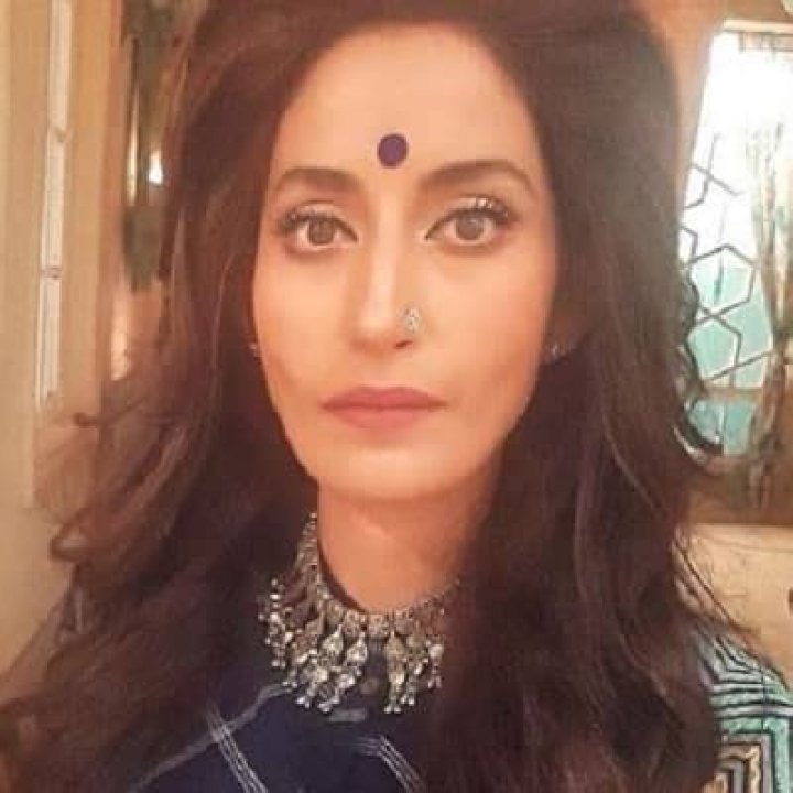 Shradha Kaul - Bio, Age, Net Worth, Height, Married, Nationality, Body Measurement, Career ·