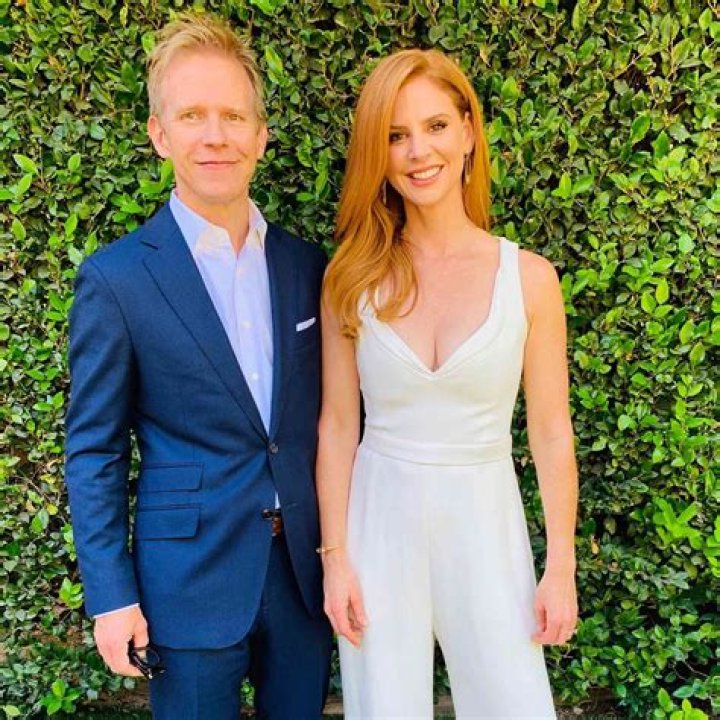 Suits Actress Sarah Rafferty And Husband Santtu Seppala's Eighteenth Year Anniversary! Know The Deta ·