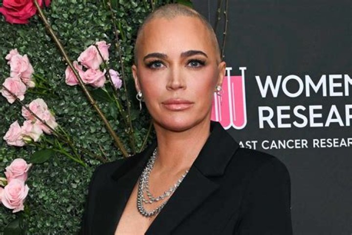 Teddi Mellencamp Arroyave - Bio, Age, Net Worth, Salary, Height, Married, Nationality, Body Measurement, Career ·