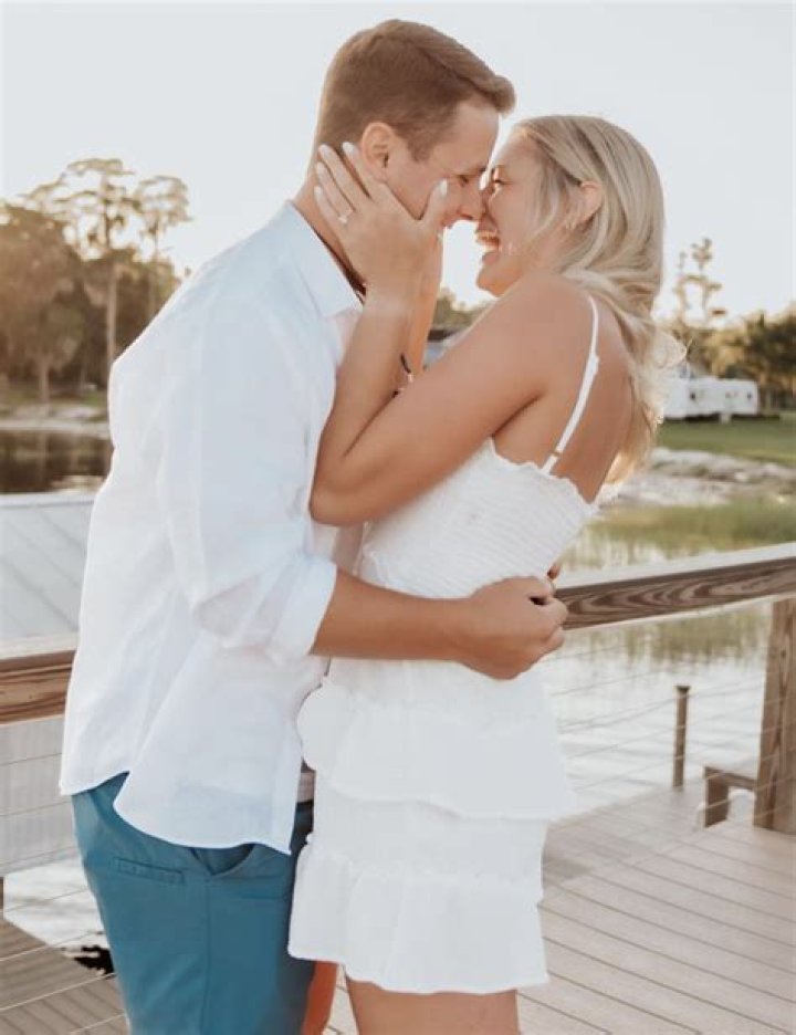 Twitter Reveals Lee Ingleby's Relationship Status