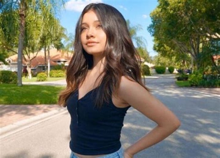 Ulices Cháidez - Age, Family, Bio ·