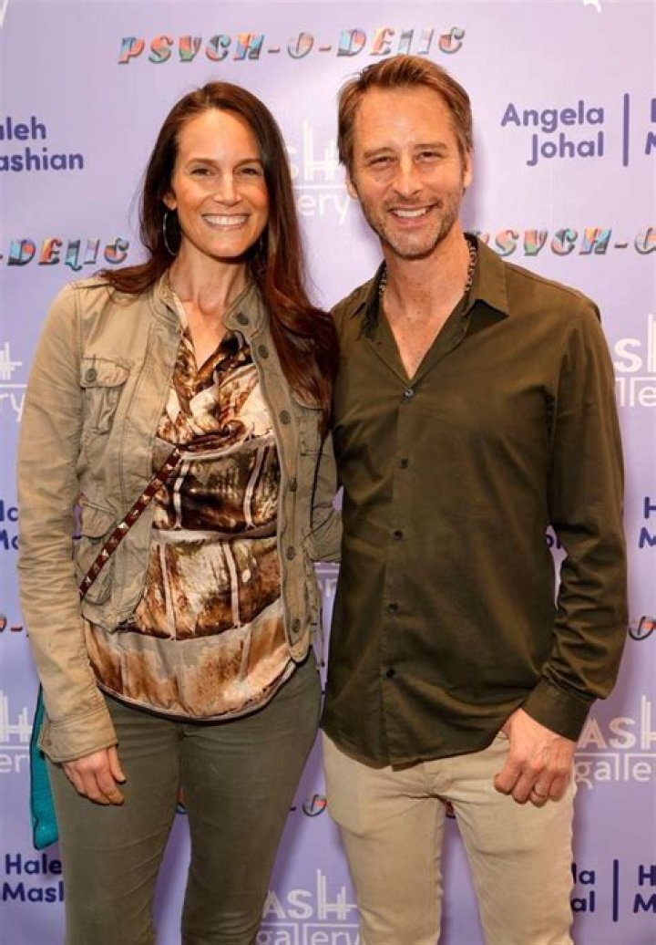 Unveiling John Hawkes' Personal Life: Discoveries And Insights