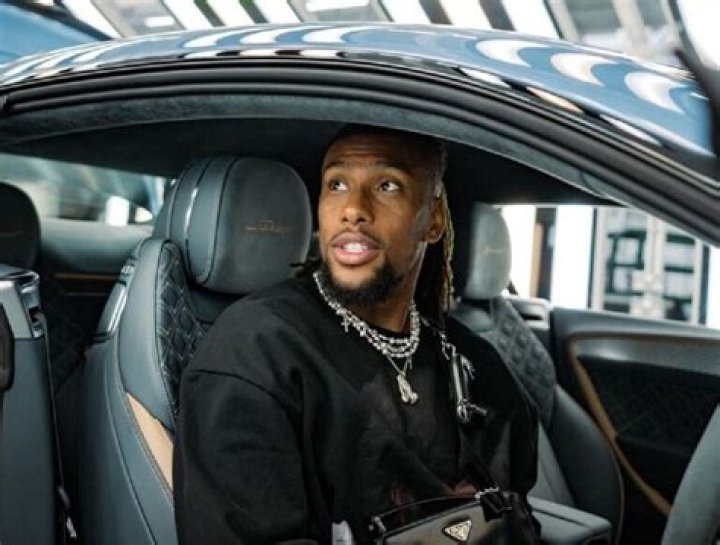 Unveiling The "Iwobi Uncle" Connection: Discoveries And Insights