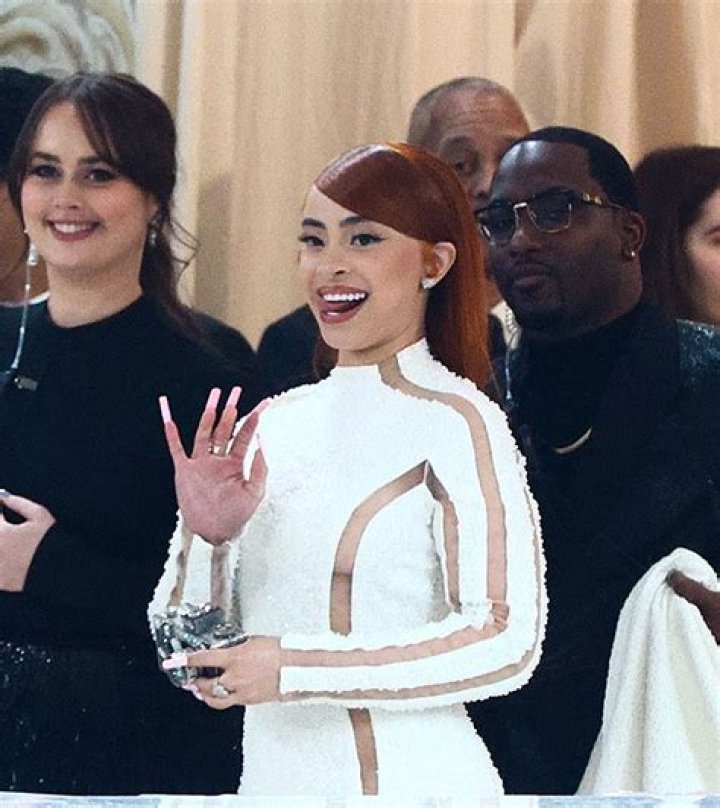 Who Is Ice Spice? 5 Things to Know About the Talented Rapper Hollywood Life |