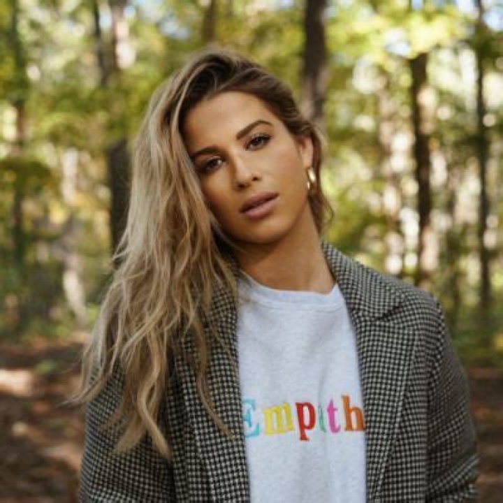 Who Is Katelyn Jae Brown, Kane Brown Wife? Her Height, Facts & Net Worth ·