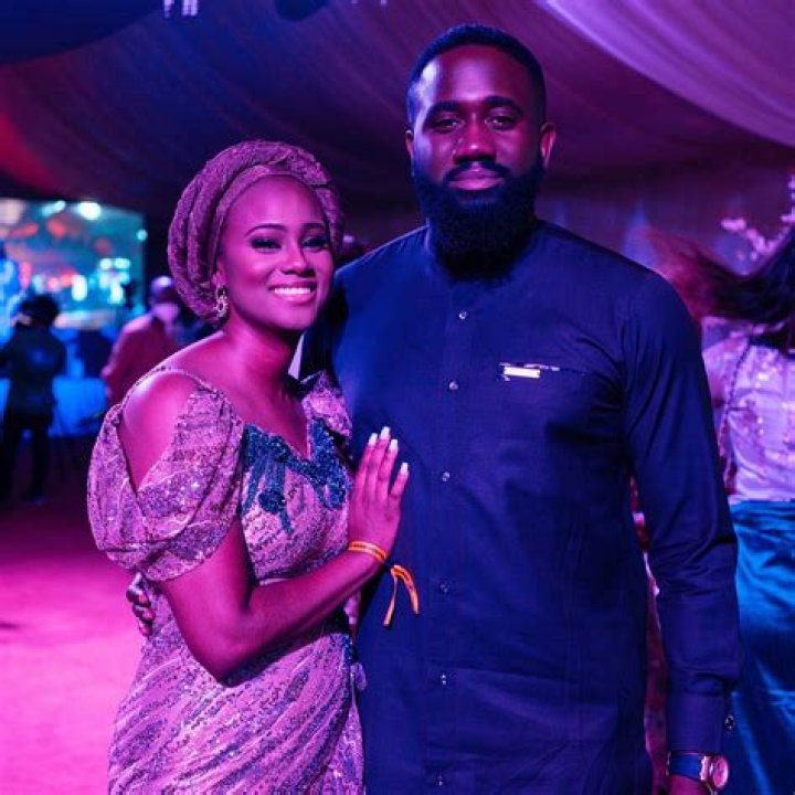 Who Is Tahmar Tomi Arayomi Wife Wife? Uncover Her Extraordinary Story