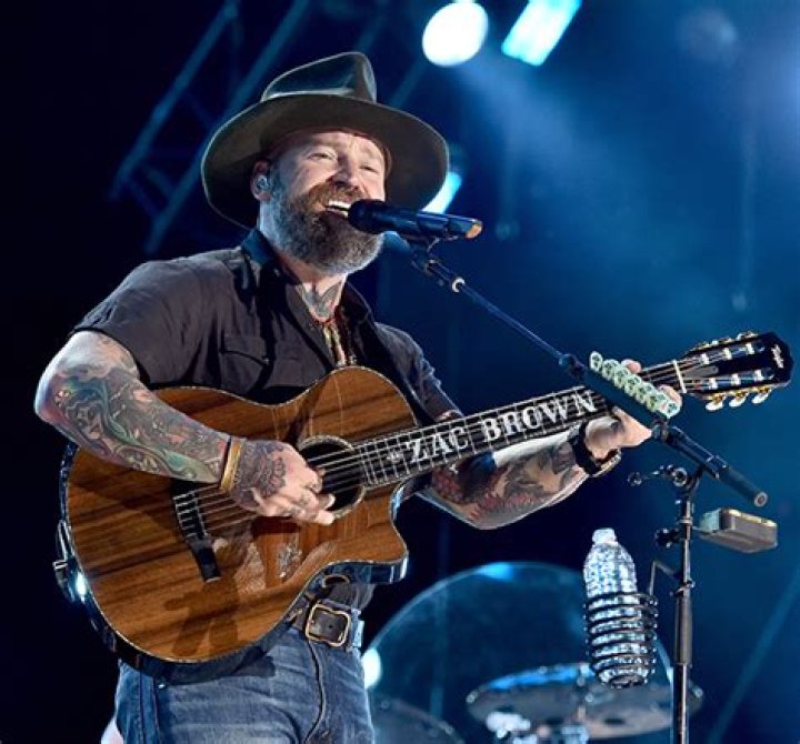 Zac Brown Engaged To Kelly Yazdi Hollywood Life |
